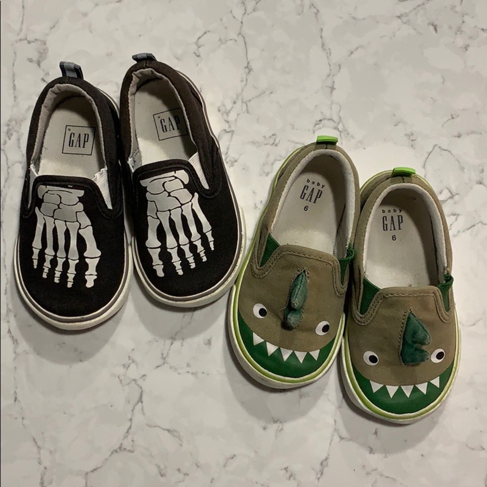 Set of 2 GAP Shoes - Size 6